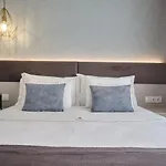 Duplo Charme Boutique 3*